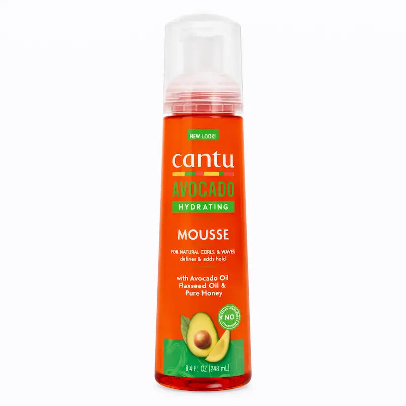 Flacon pompe de mousse coiffante hydratante à l'avocat Cantu.