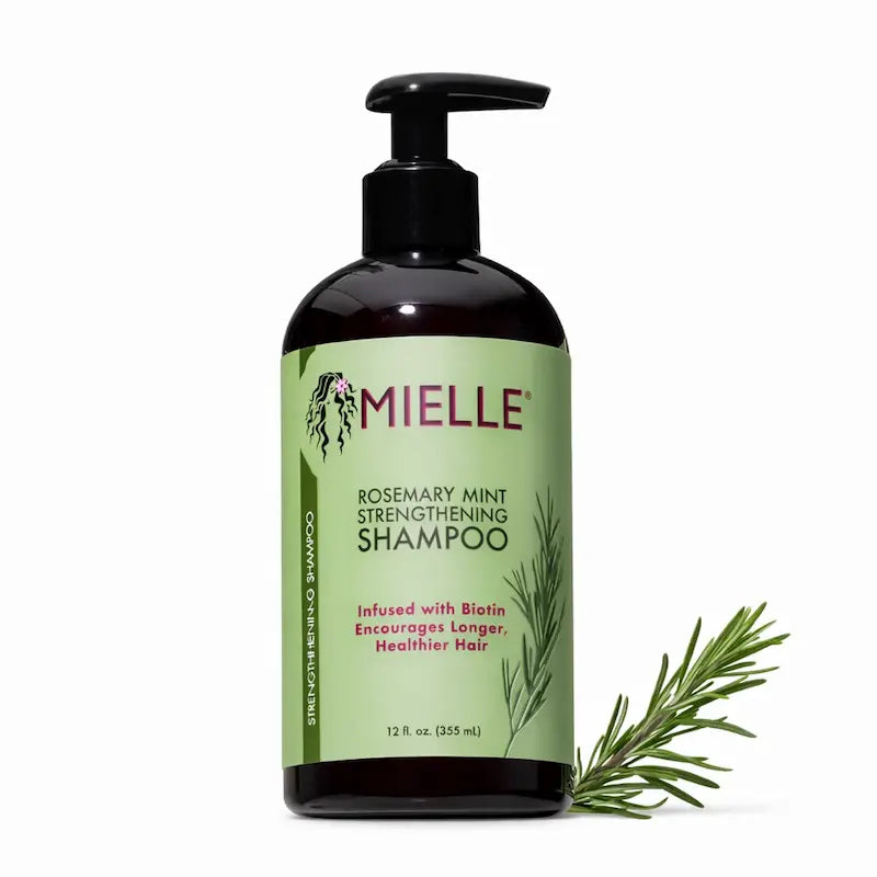 Flacon de shampoing fortifiant Mielle Organics au romarin et à la menthe